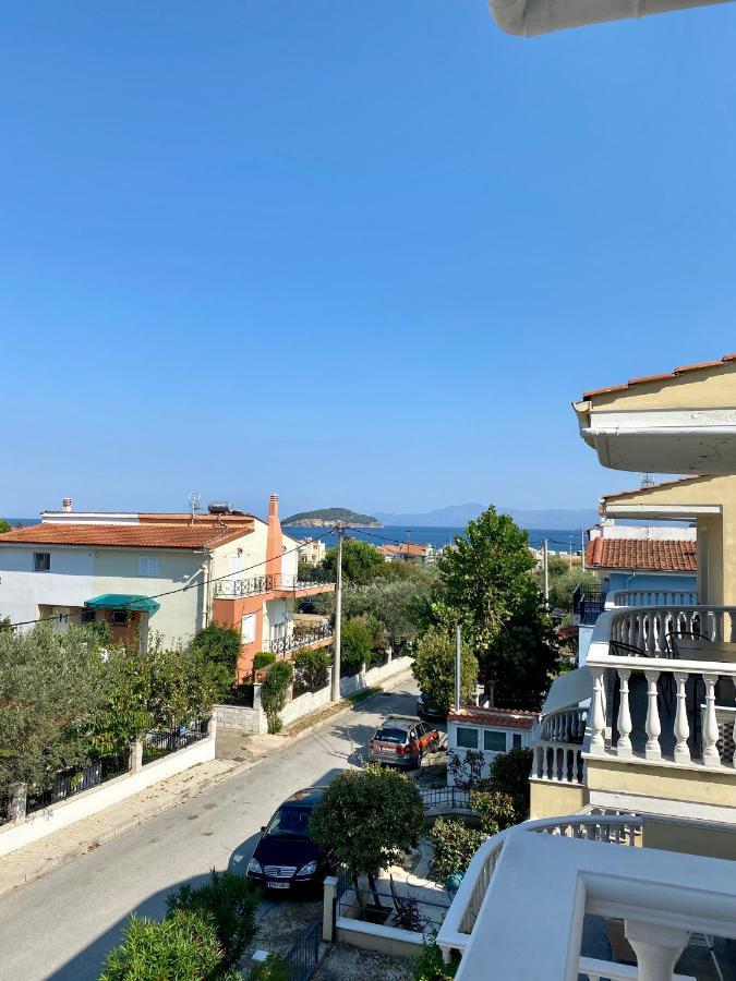 Thea Apartments Nea Iraklitsa Экстерьер фото