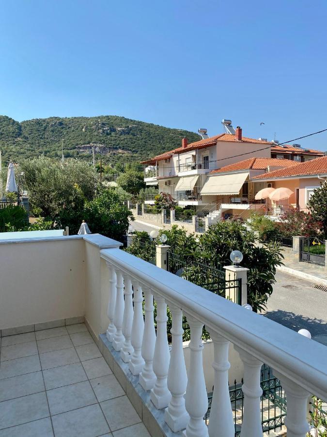 Thea Apartments Nea Iraklitsa Экстерьер фото
