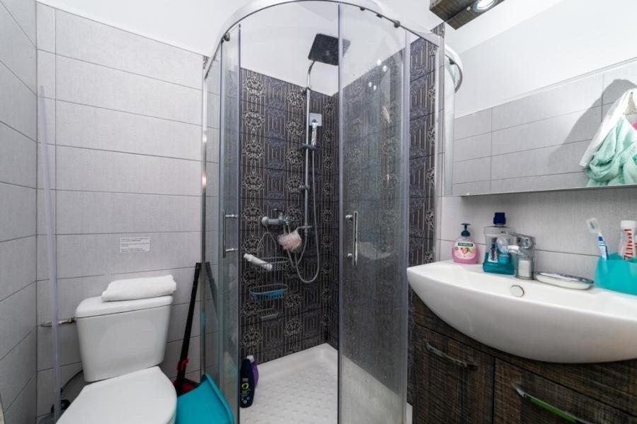 Thea Apartments Nea Iraklitsa Экстерьер фото